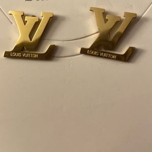 inspired earrings , Gold with engraving